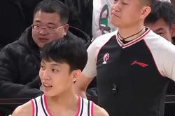 赛前丹佛掘金绝杀压哨：CBA季后赛节点到来，赛场秩序良好，临场指挥获称赞的简单介绍