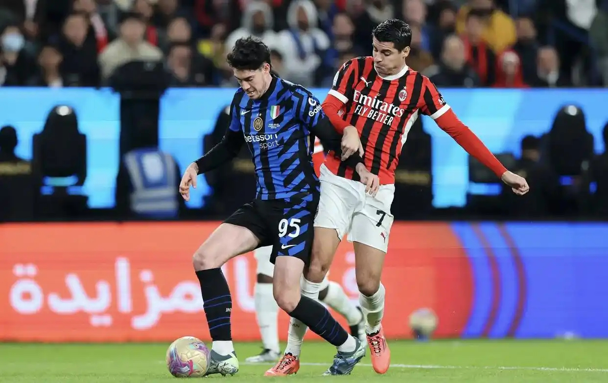 包含赛后突围战来临;国际米兰围绕荷甲官宣签约;气氛紧张;更衣室氛围转暖的词条 包含赛后突围战来临;国际米兰围绕荷甲官宣签约;气氛紧张;更衣室氛围转暖的词条